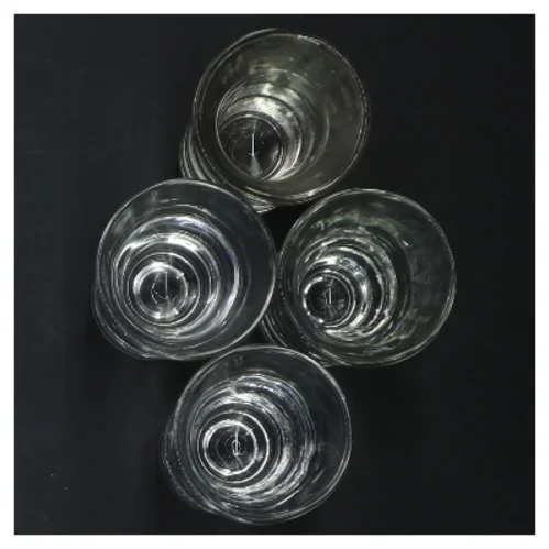 Sæt med fire shotglas (str. 7 cm, 4 styk cm)