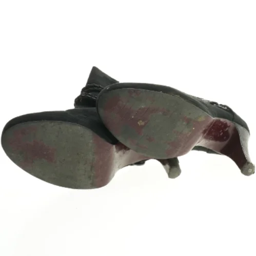 Sort ankelstøvler med høj hæl fra Tamaris (str. 40 )