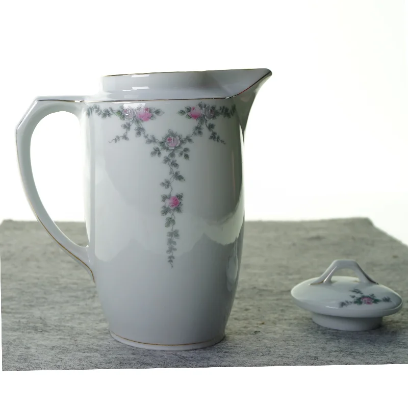 Kande fra Bava (str. 20 x 10 cm)