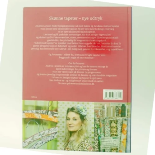 Indret med tapeter af Andrea Larsson (Bog)