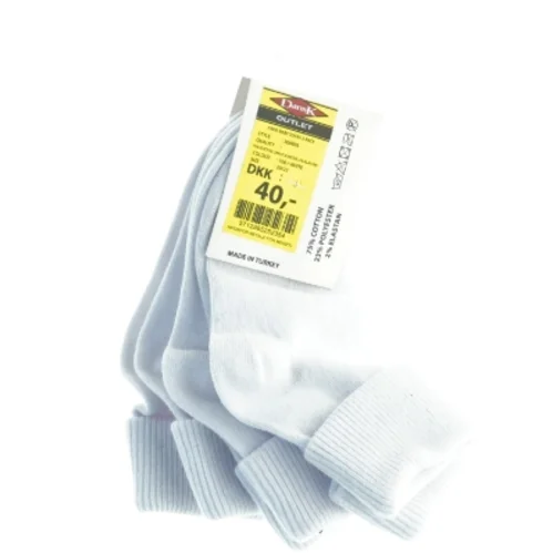 Hvide bomuldsstrømper (str. 20 til 22)