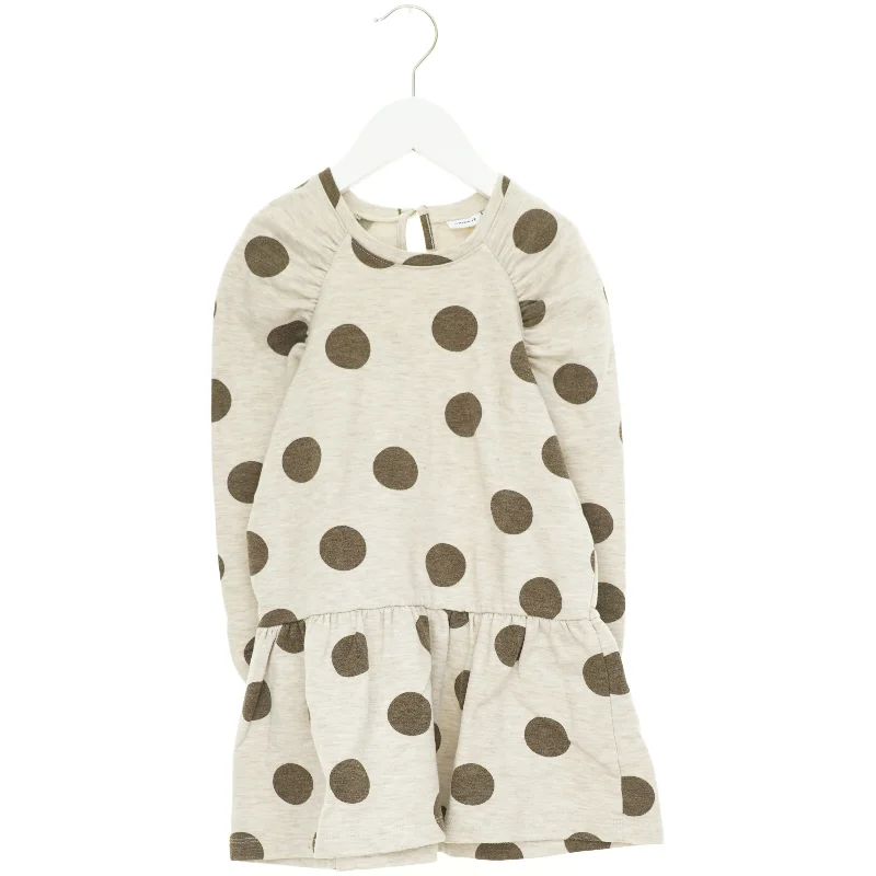 Kjole fra Name It (str. 104 cm)