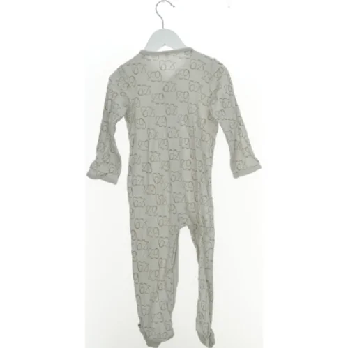 Heldragt med fødder fra Pippi (str. 74 cm)