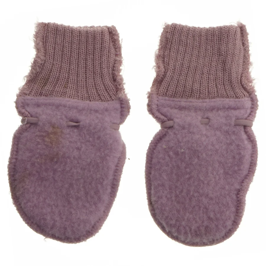 Rosa uld vanter fra Joha (str. 86-92)