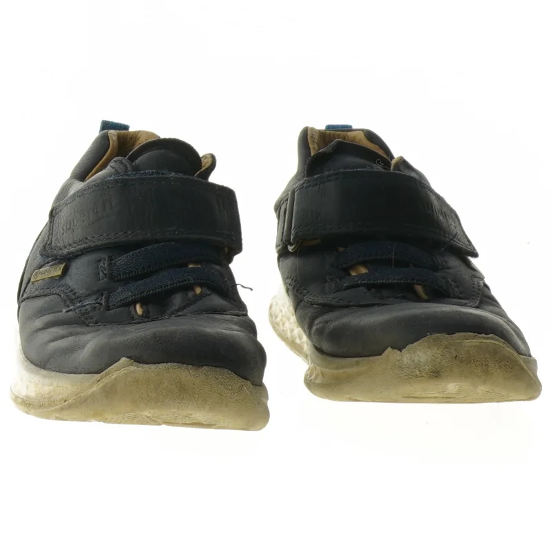 Brugte sorte børnesko med velcro fra Superfit (str. 27)