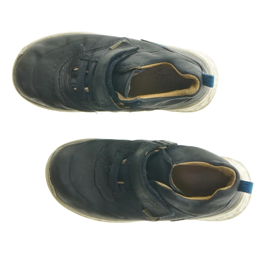 Brugte sorte børnesko med velcro fra Superfit (str. 27)