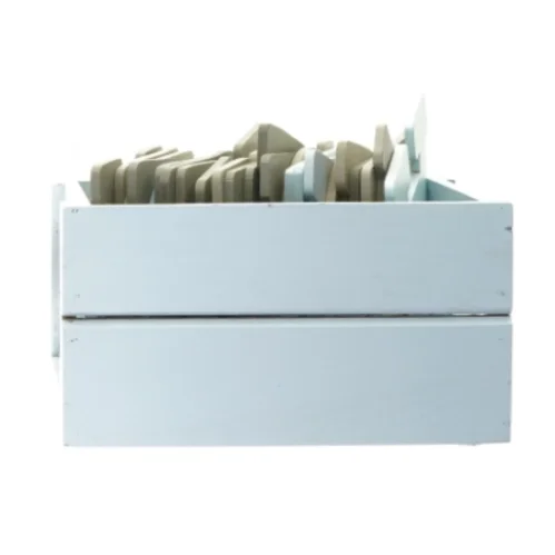 Kasse med bogstaver (str. 22 x 15 x 12 cm)