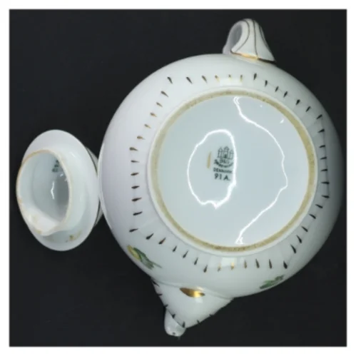 Porcelæns kande med låg fra B&G (str. 25 cm)