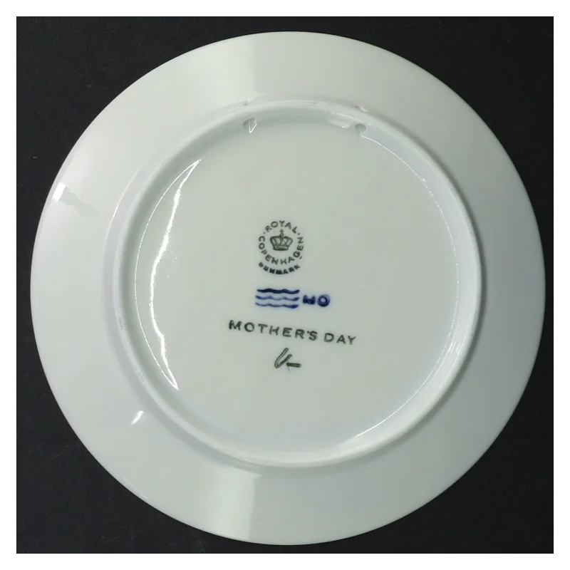 Mors dags platte 1974 fra Royal Copenhagen (str. Ø 15 cm)