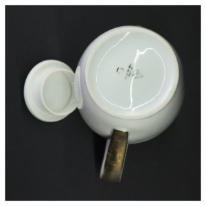 Hvid og guld kaffekande fra Bavaria (str. 20 x 17 cm)