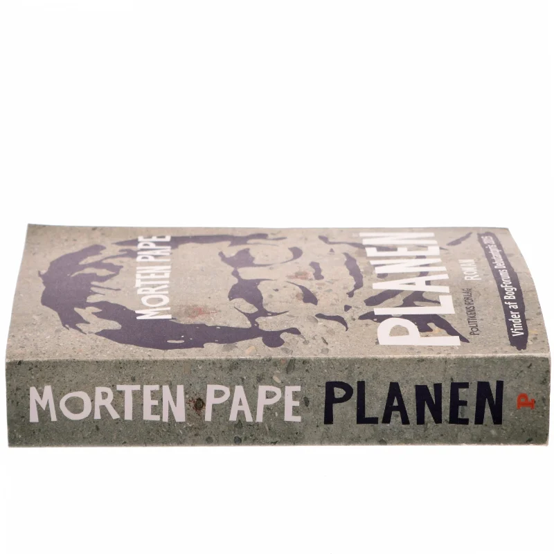 Planen : roman (Klassesæt) af Morten Pape (f. 1986) (Bog)
