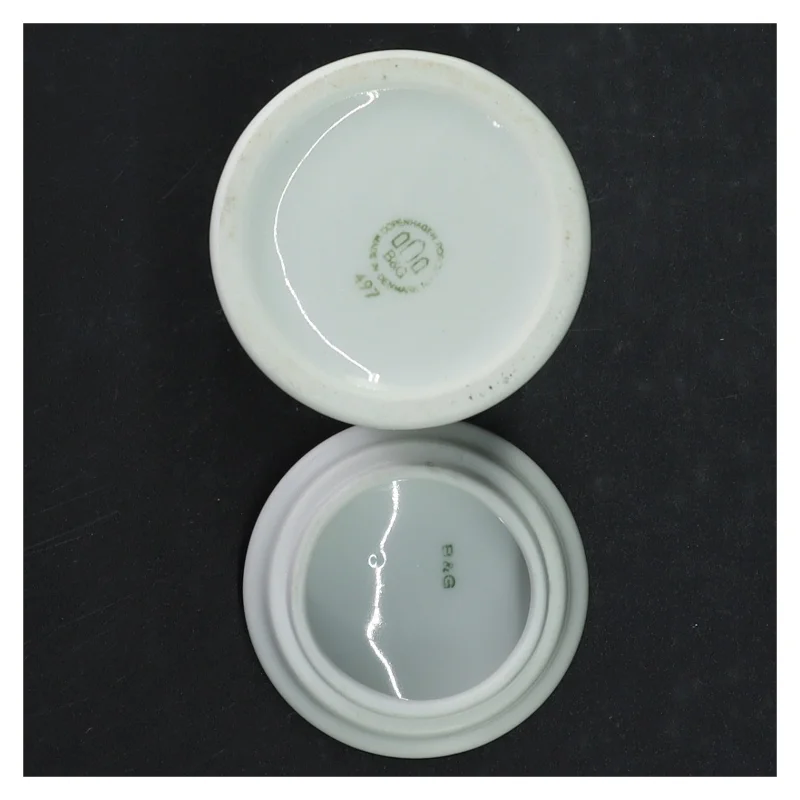 Porcelænskrukke med låg