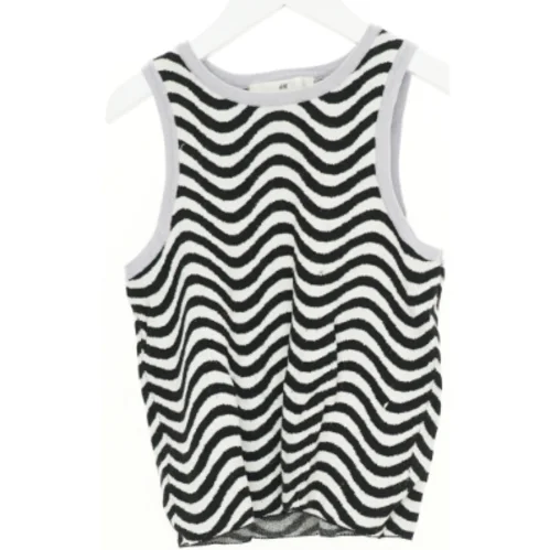 Top fra H&M (str. 152 cm)