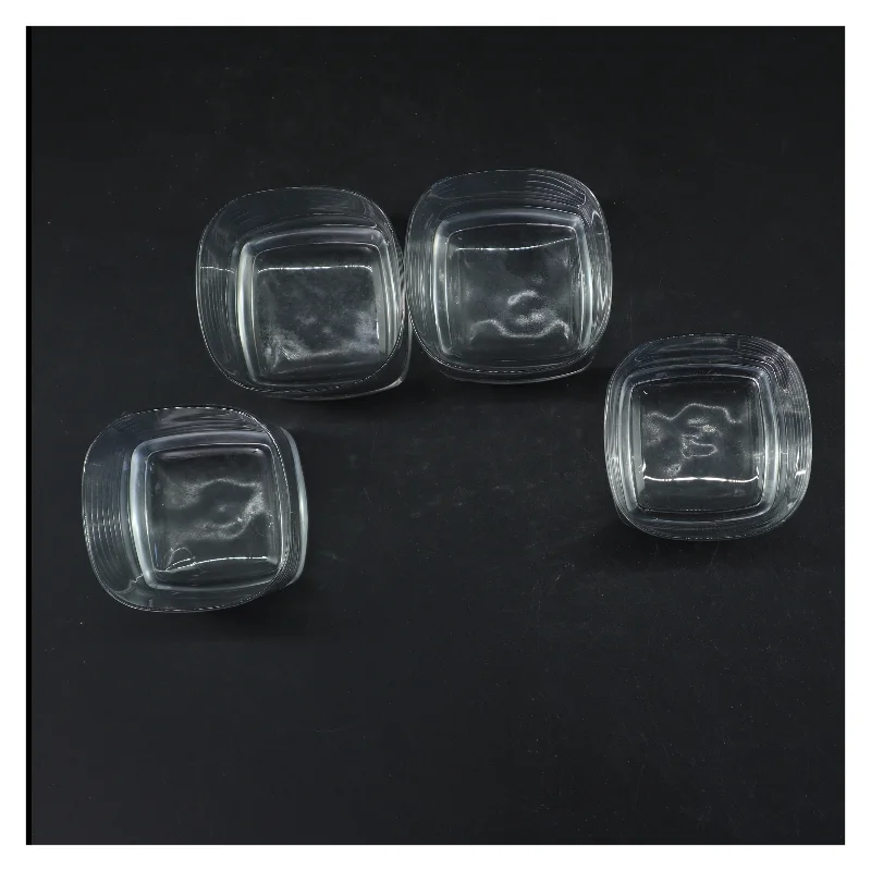 Sæt med fire Whisky glas (str. 9x6 cm)