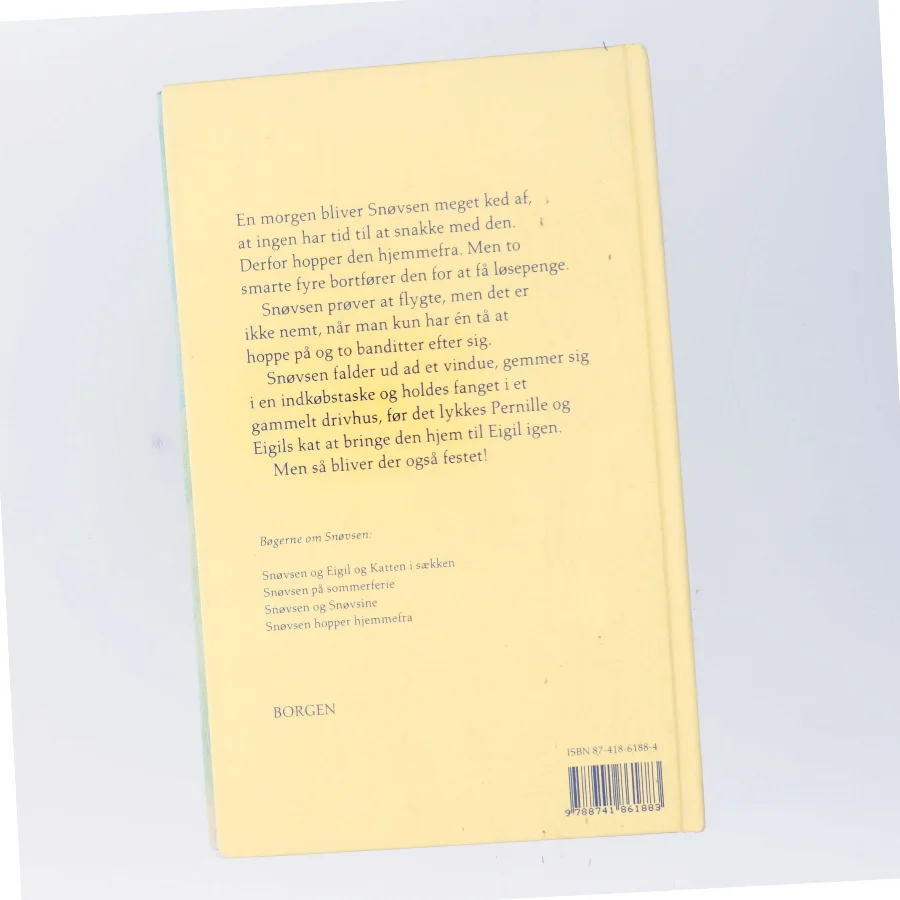 Snøvsen hopper hjemmefra af Benny Andersen (f. 1929) (Bog)