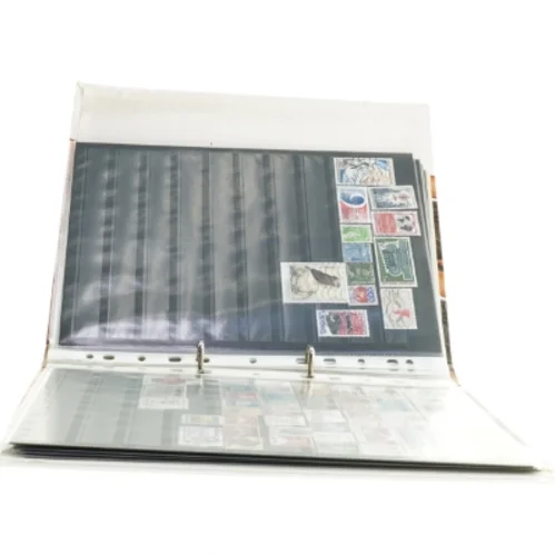 Samlingsalbum med frimærker (str. 32 x 26 cm)