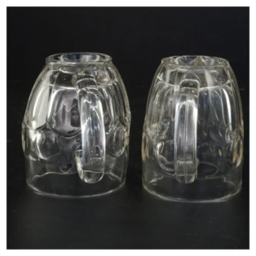 Glaskrus med reliefmønster (str. 2 x 8 cm og 11 x 8 cm)