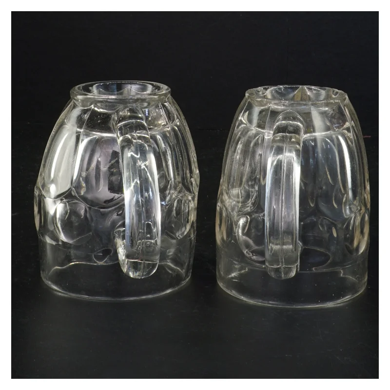 Glaskrus med reliefmønster (str. 2 x 8 cm og 11 x 8 cm)