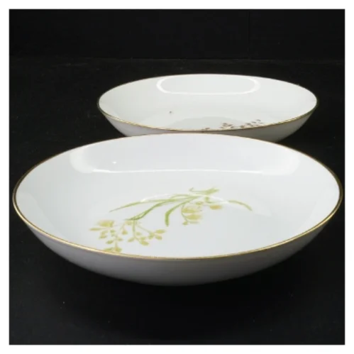 Porcelænsservice med blomstermotiver