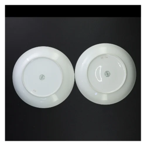 Porcelænsservice med blomstermotiver