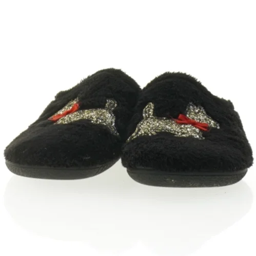 Sorte hjemmesko med hundemotiv (str. 38)