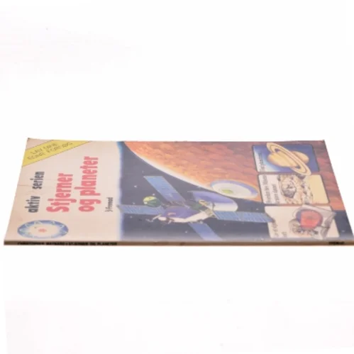 Bog om astronomi fra Fremad