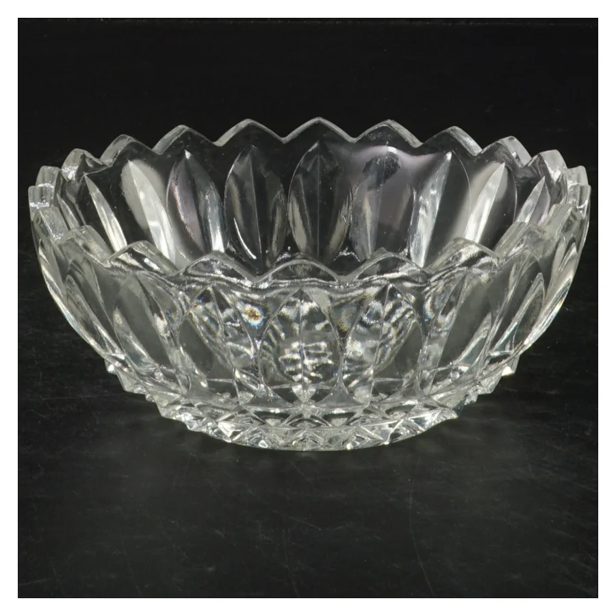 Krystalskål (str. Ø. 13 cm. h. 5,5 cm)