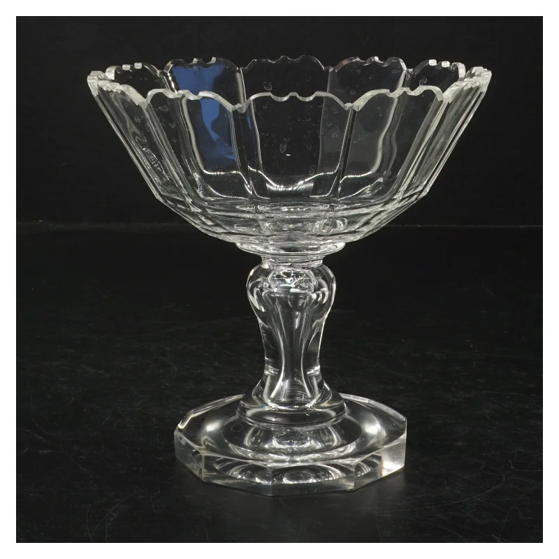 Glas skål på fod (str. H. 15 cm. ø. 15,5 cm)