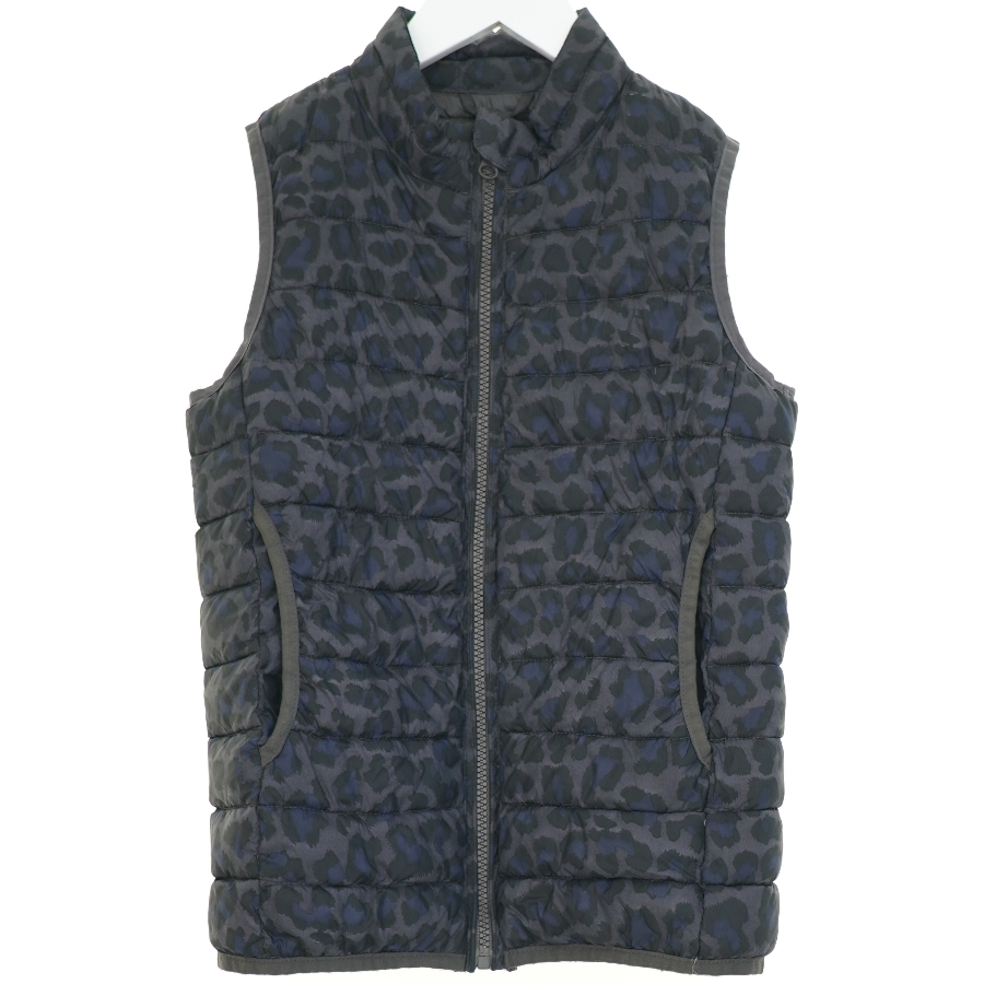 Vest fra Bakito (str. 140 cm)