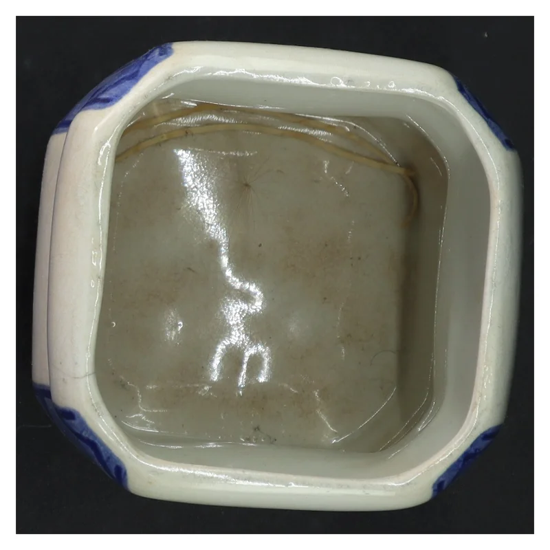 Blå og hvid keramik krukke (str. 16 cm ø 10 cm)