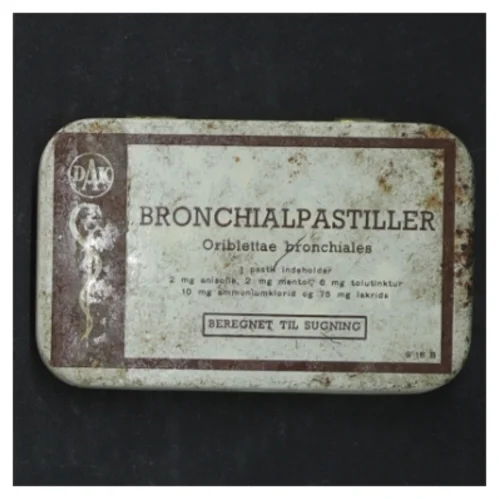 Vintage pastilleskrin (str. 8 cm. og. 4 cm. og. 4 cm)