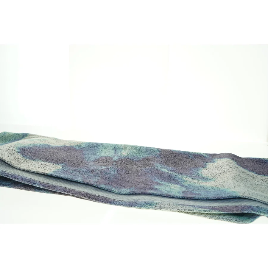 Vævet tæppe i grå og blå nuancer fra Rodier (str. 170. x, 120 cm)