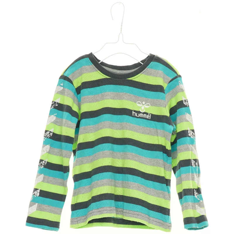 Bluse fra Hummel (str. 92 cm)