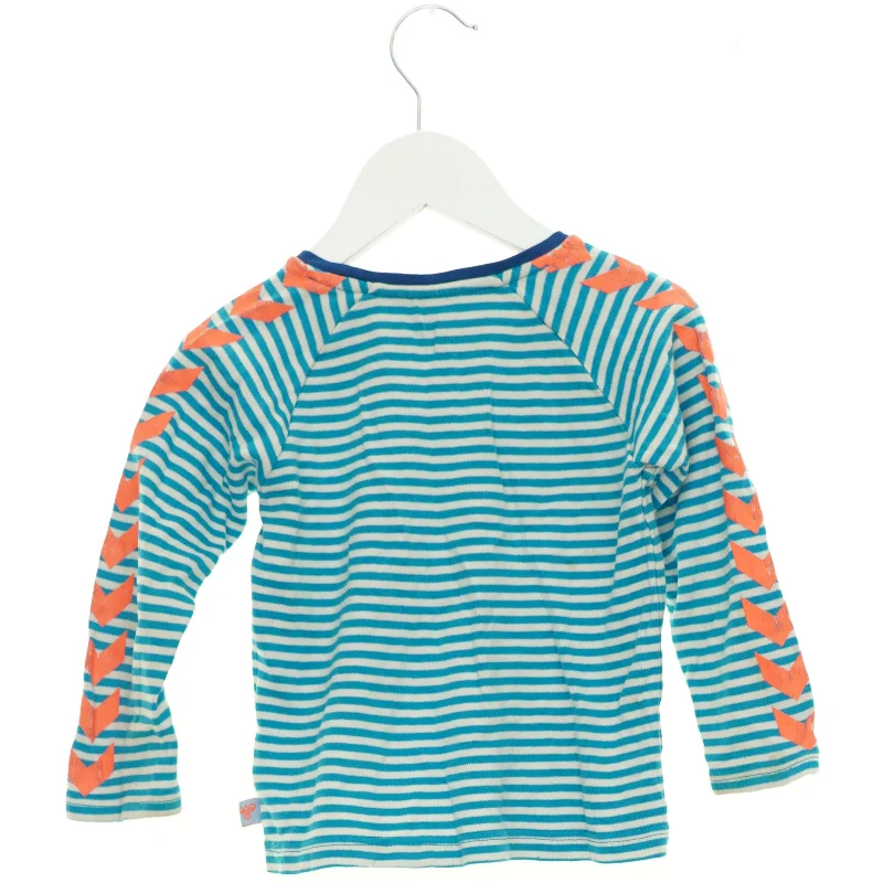 Bluse fra Hummel (str. 92 cm)