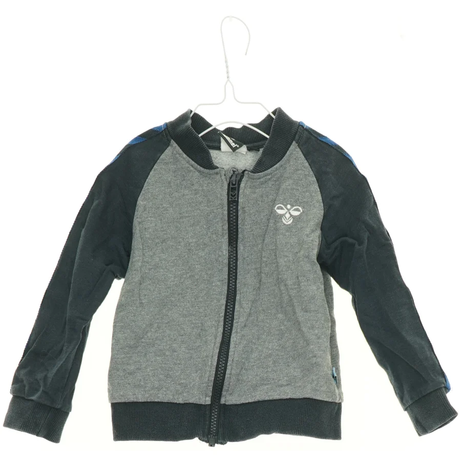 Trøje fra Hummel (str. 92 cm)