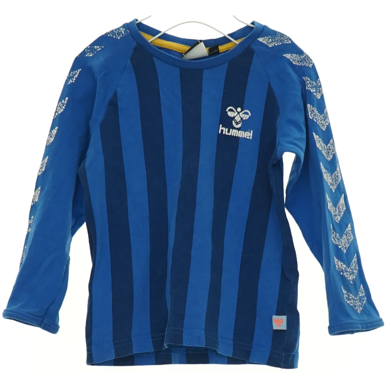Bluse fra Hummel (str. 92 cm)