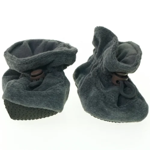 Baby hjemmesko fra Melton (str. 22)