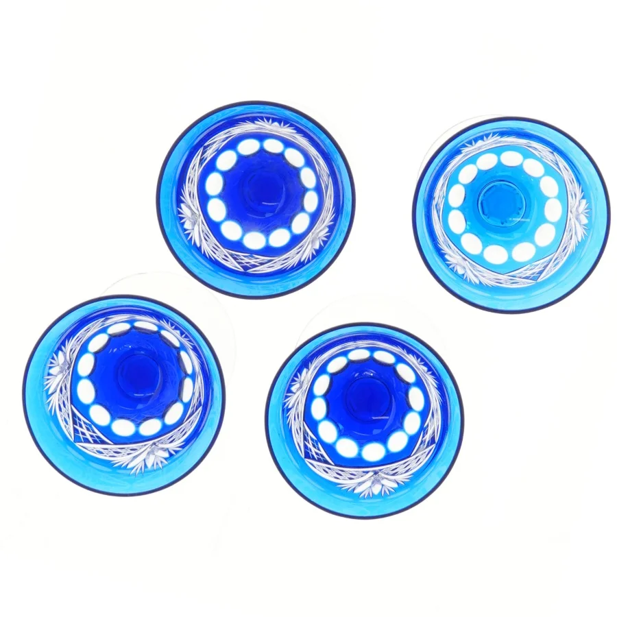 Blå vinglas med mønster, 4 stk (str. 4 stk Ø 8,5 cm længde 19 cm)