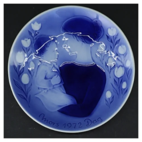 Blå dekorativ porcelænstallerken, mors dag 1972