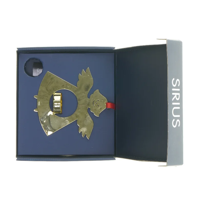 Engel lysestage med batteridrevet lysdekoration fra Sirius (str. 22 x 20 cm)