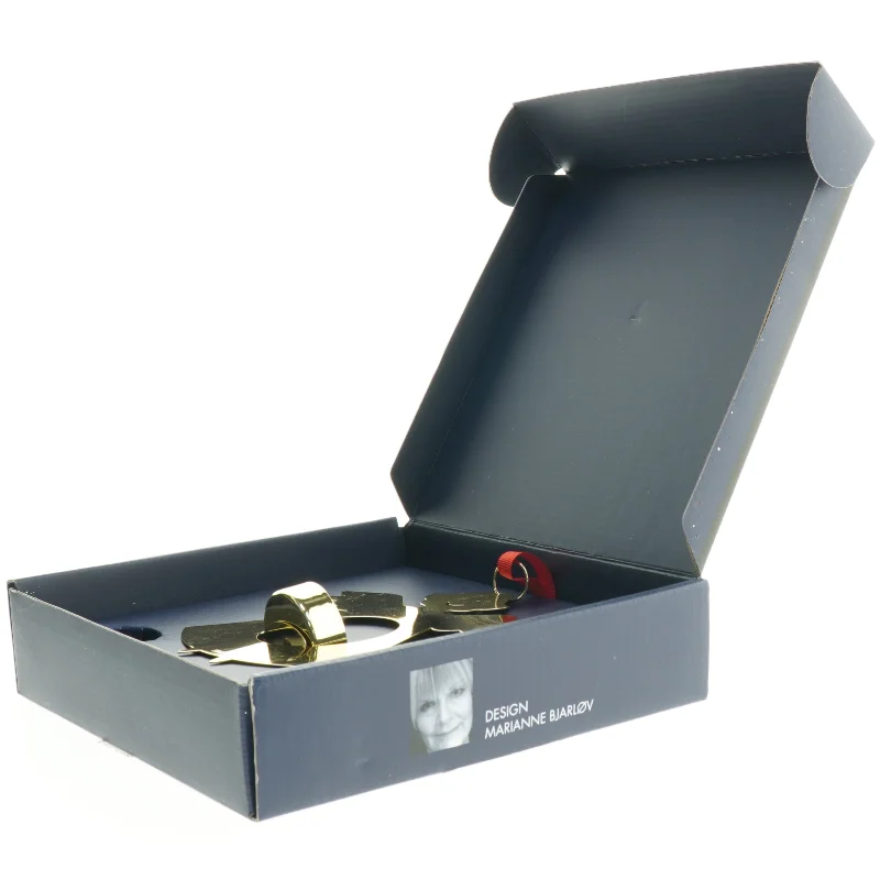 Engel lysestage med batteridrevet lysdekoration fra Sirius (str. 22 x 20 cm)