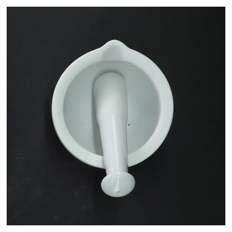 Morter og støder (str. Ø 12 cm)