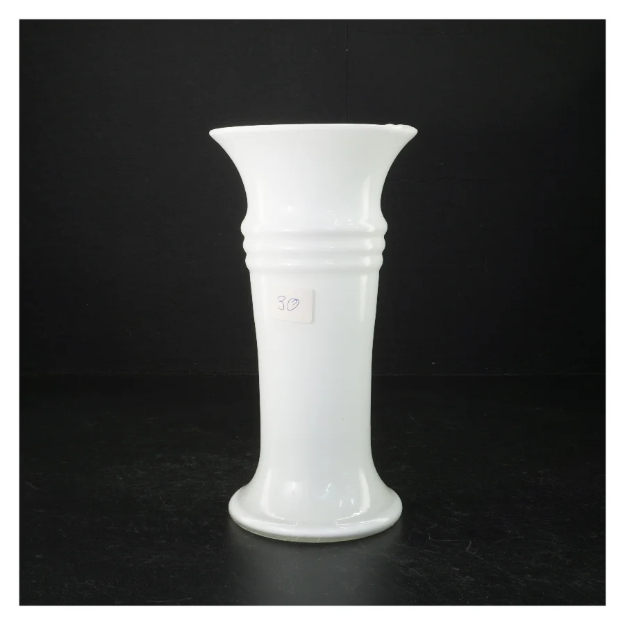 Porcelænsvase (str. 22 x 12 cm)