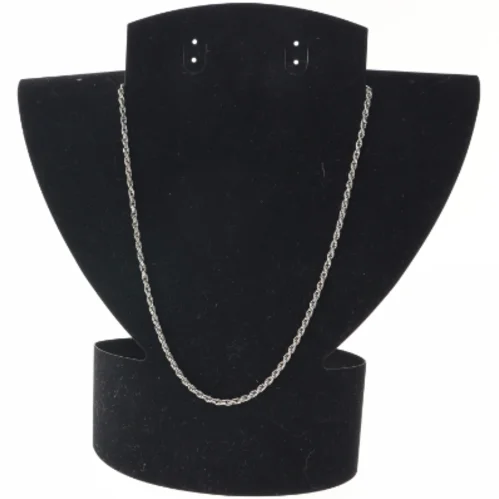 Sølvfarvet halskæde (str. 45 cm)