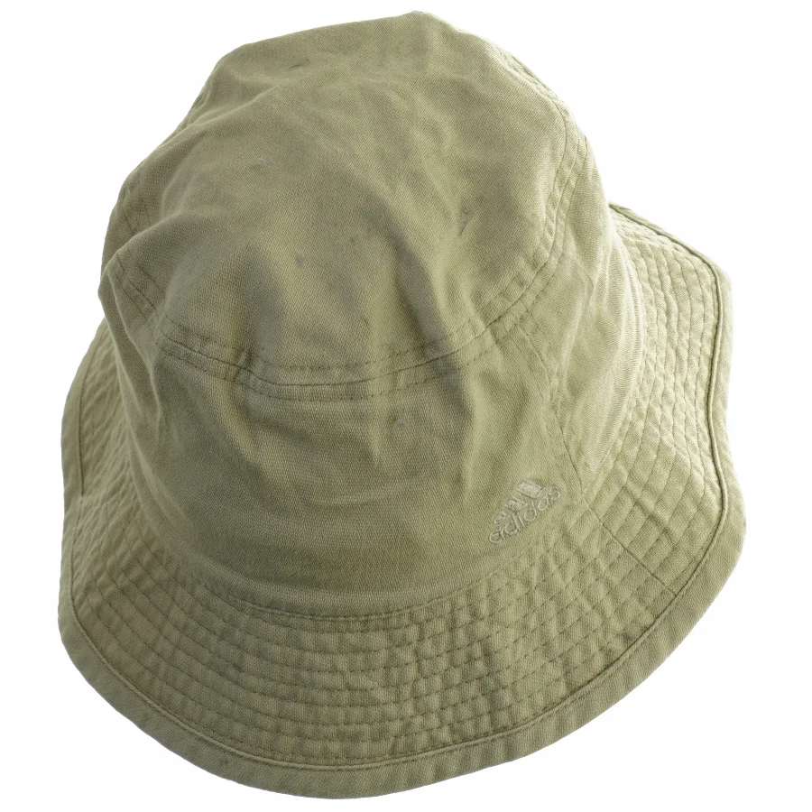 Grøn bøllehat fra Adidas (str. Medium)
