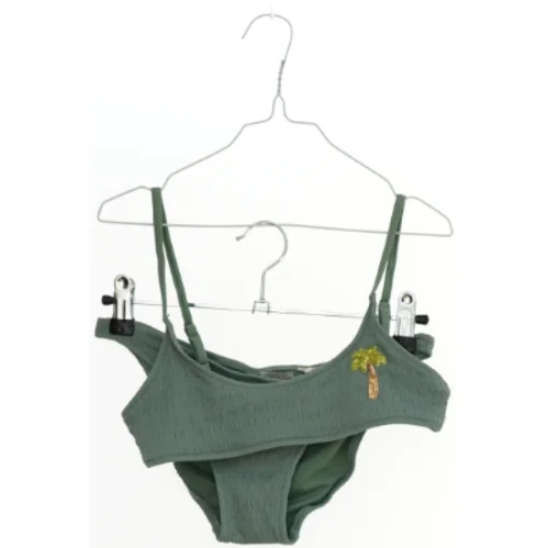 Grøn bikini fra Zara (str. 164)