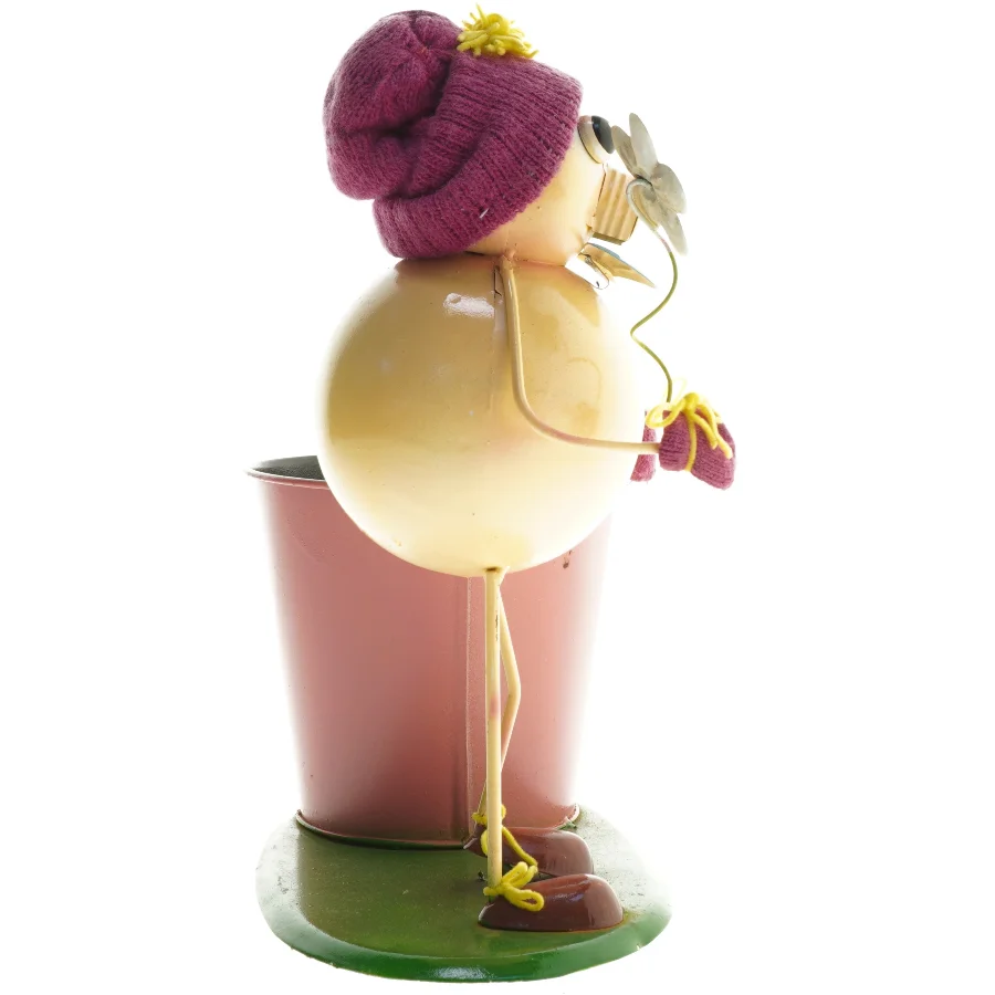 Sjov figur med plantekurukke/sangskjulee