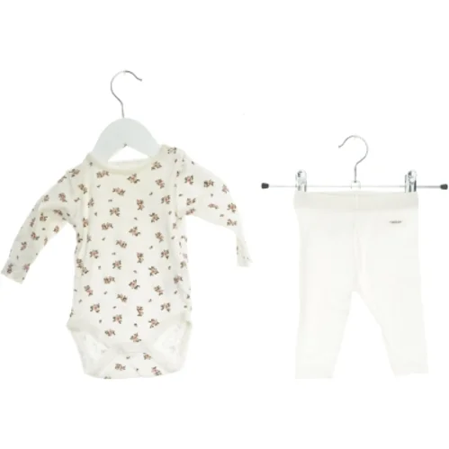 Sæt børnetøj fra Newbie (str. 62 cm)