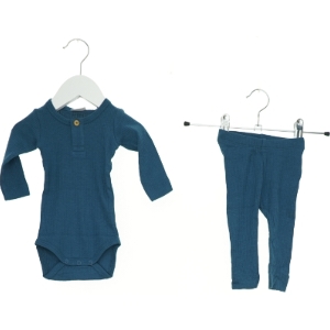 Sæt børnetøj fra Name It (str. 56 cm)