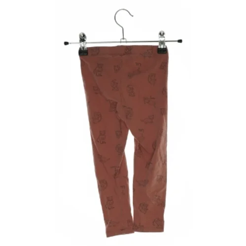 Bukser fra H&M (str. 98)